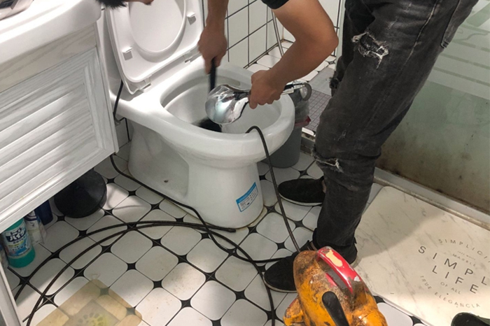 雷州疏通下水道